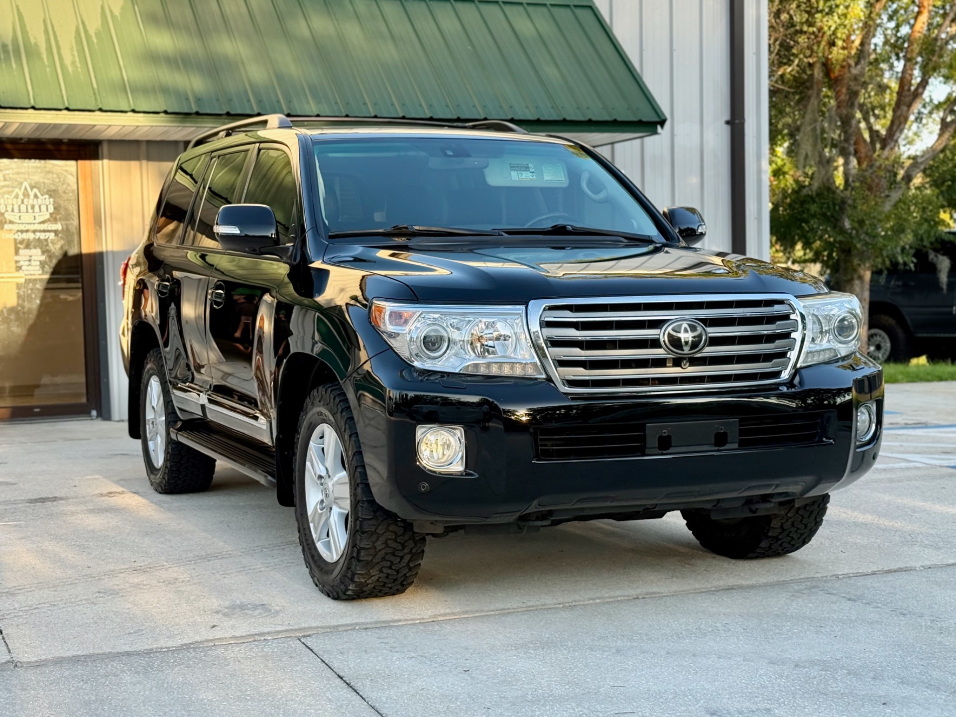 2013 Toyota Land Cruiser VX photo 4