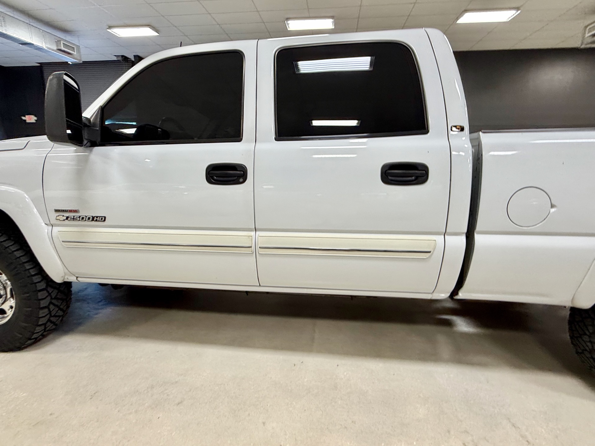 2005 Chevrolet Silverado 2500HD LT photo 12