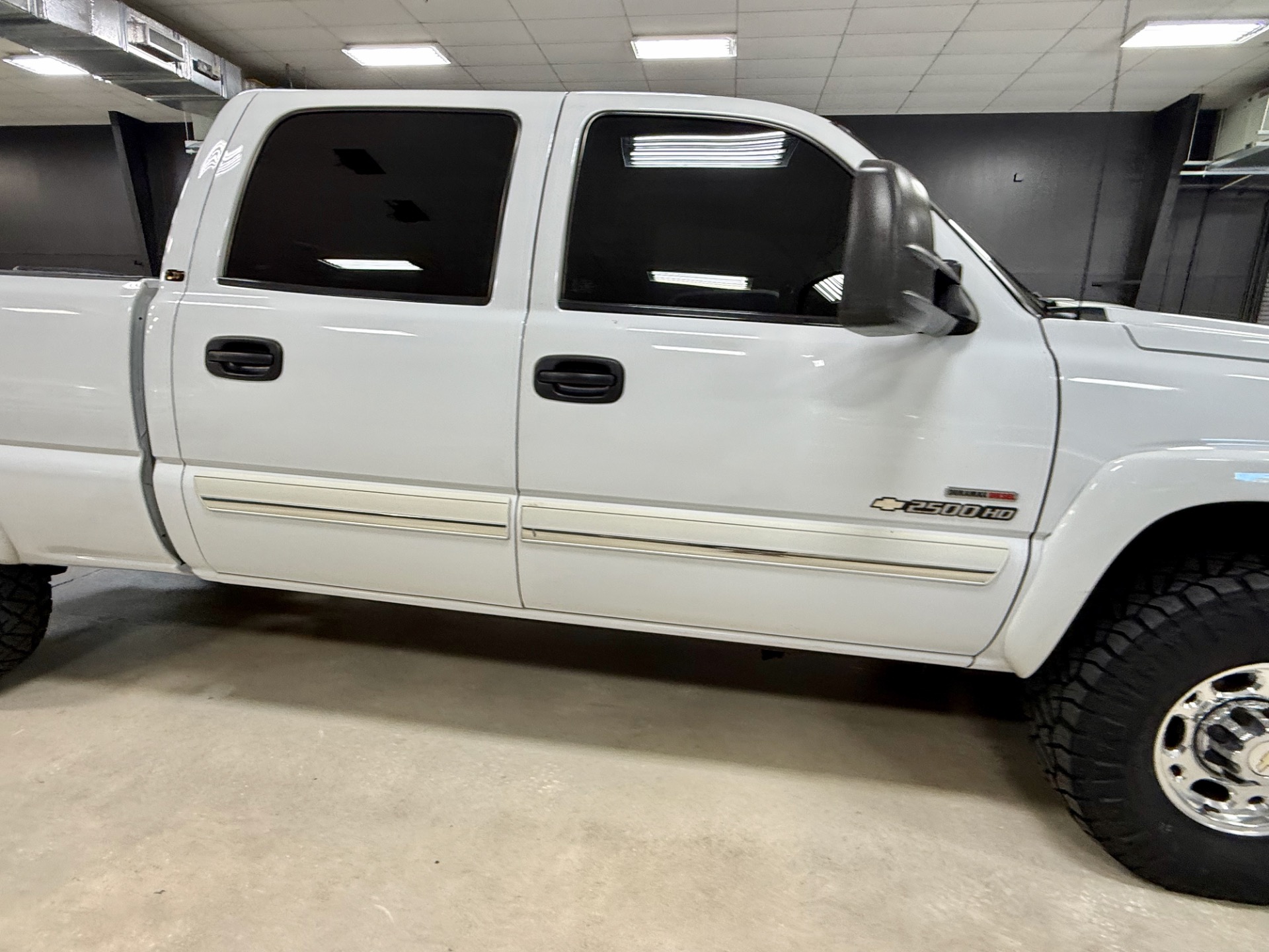 2005 Chevrolet Silverado 2500HD LT photo 15