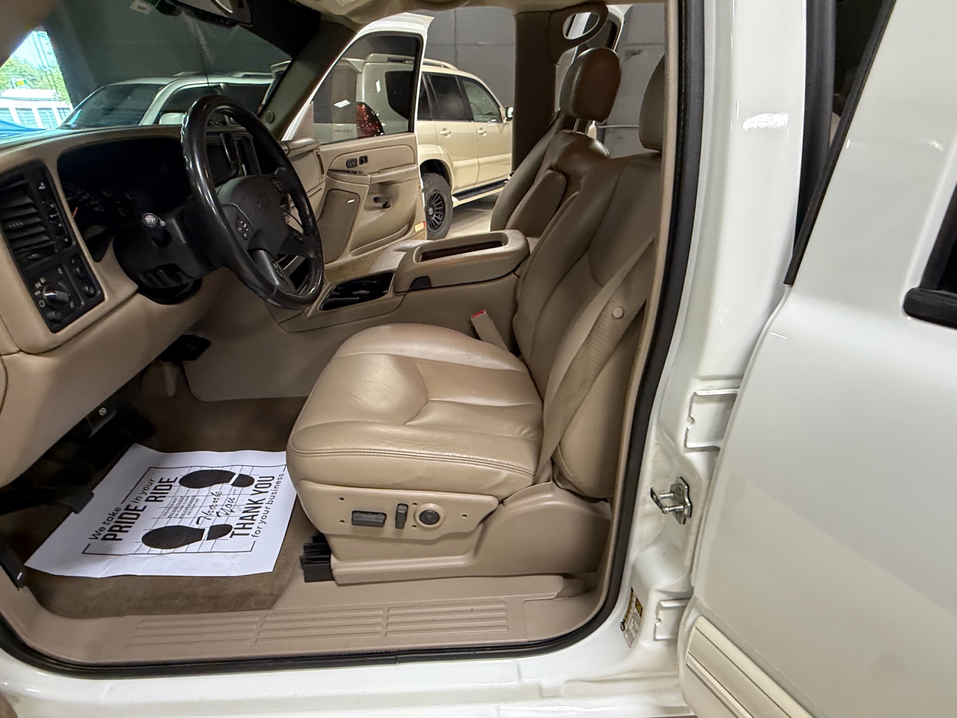 2005 Chevrolet Silverado 2500HD LT photo 20