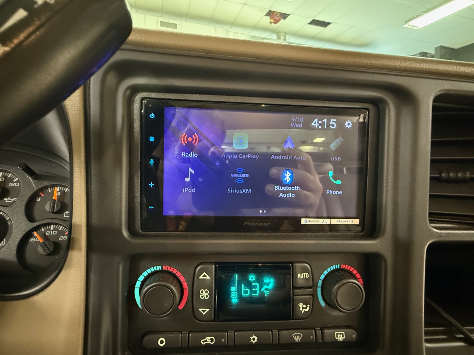 2005 Chevrolet Silverado 2500HD LT photo 26