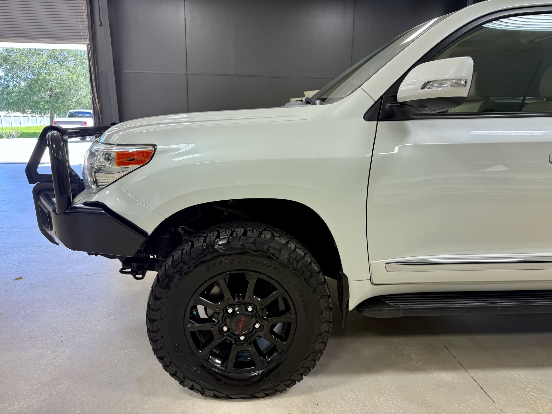 2015 Toyota Land Cruiser photo 14