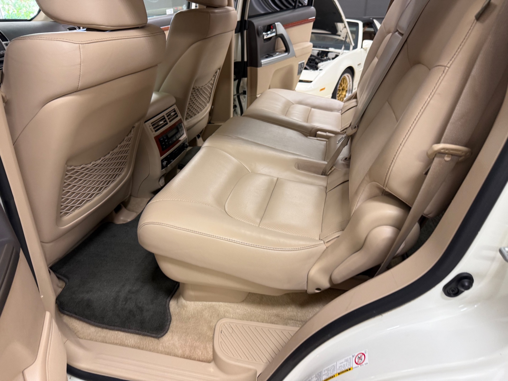 2015 Toyota Land Cruiser photo 21