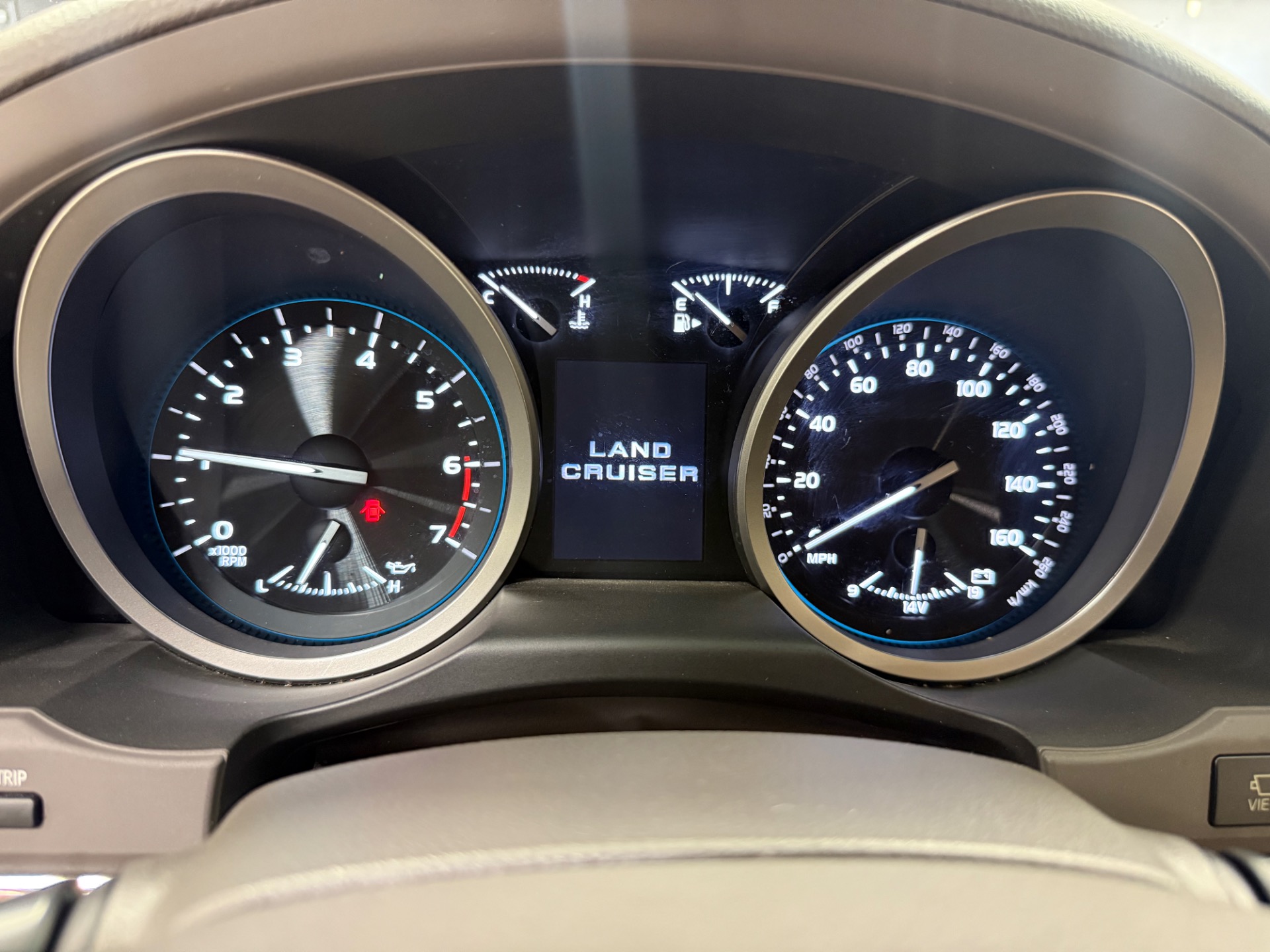 2015 Toyota Land Cruiser photo 22