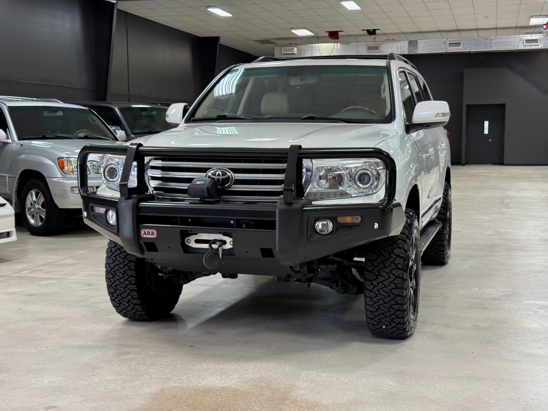 2015 Toyota Land Cruiser photo 6