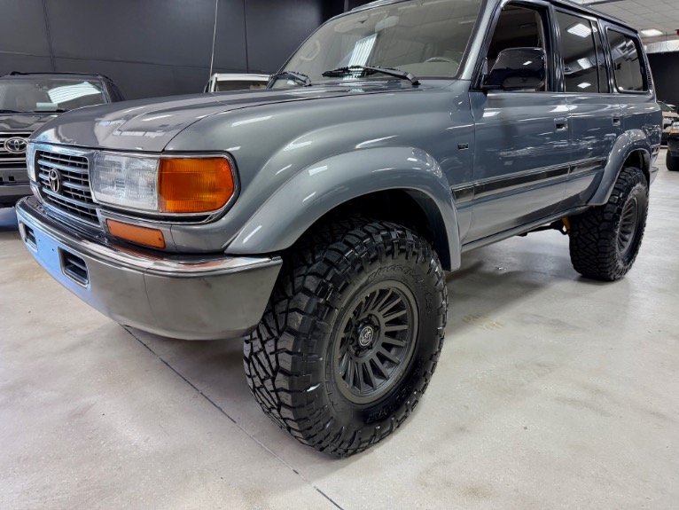 MOON GLOW 2019.2020 リミテッドエディション Used 1997 Toyota Land Cruiser 80 SERIES MOON GLOW COLLECTORS ED