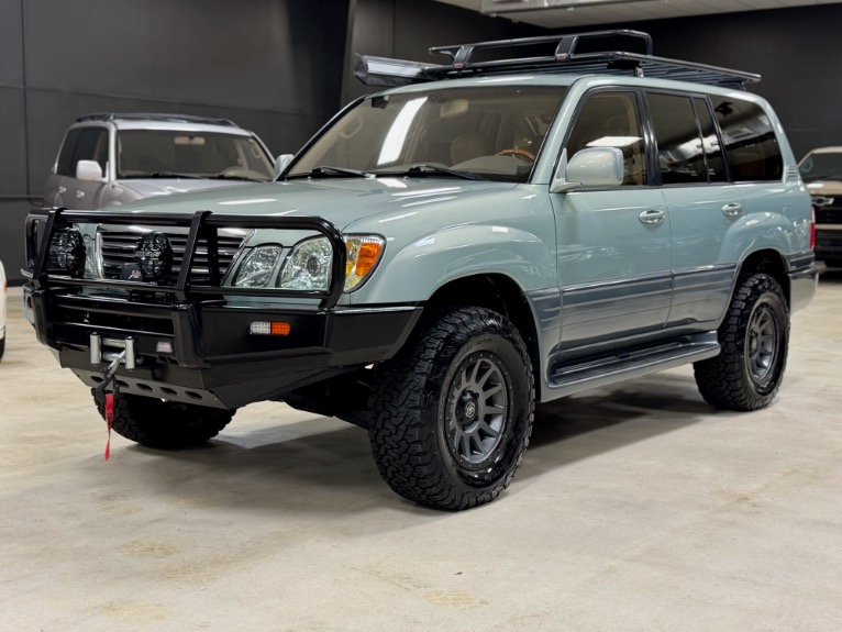 2003 Lexus LX 470's photo
